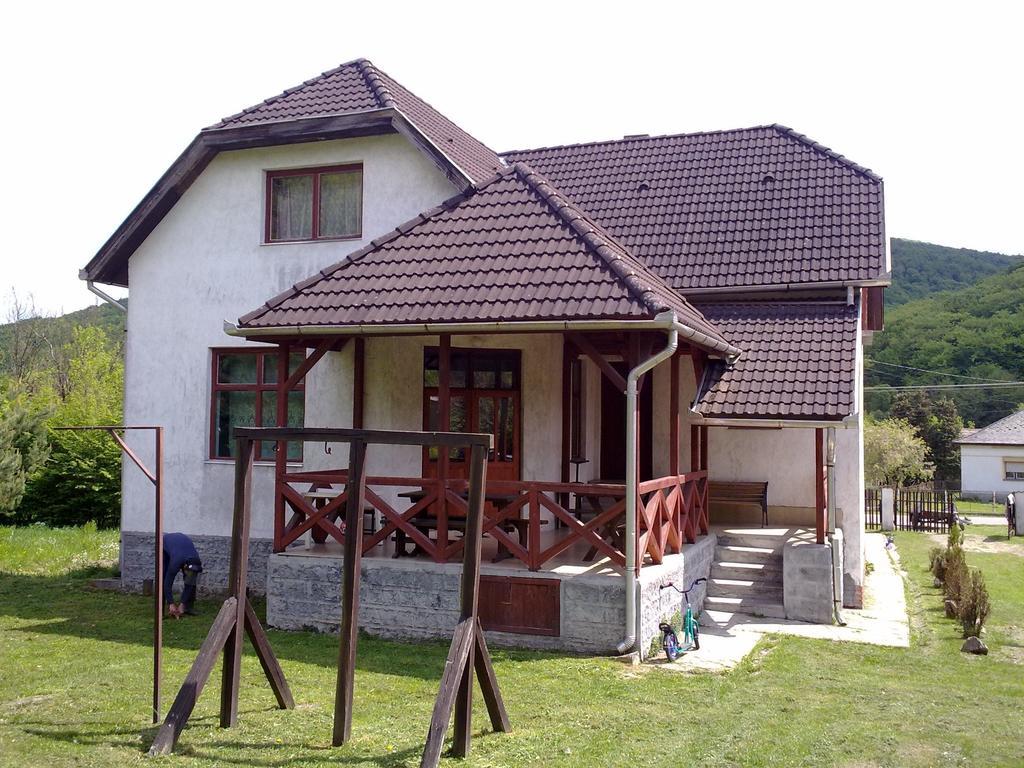 Hotel Huta Vendeghaz Kishuta Exterior foto